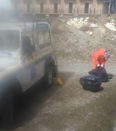 Sanremo: degrado e 'scempio' di Pasquetta a Bignone, oggi la pulizia della squadra Aib di Protezione Civile (Foto) Sanremo: degrado e 'scempio' di Pasquetta a Bignone, oggi la pulizia della squadra Aib di Protezione Civile (Foto)
