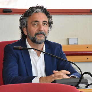 Degrado in giro per Taggia? Conio replica a Cascino "Operai impegnati per la bomba, non è stato elegante. Basta falsità"