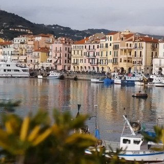 Imperia: riduzione degli spazi per i dehors in calata Cuneo, Confcommercio "Serve un confronto"