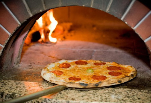 Pompeiana: stasera e domani doppio appuntamento con il primo 'Pizza Festival' in piazza Dante