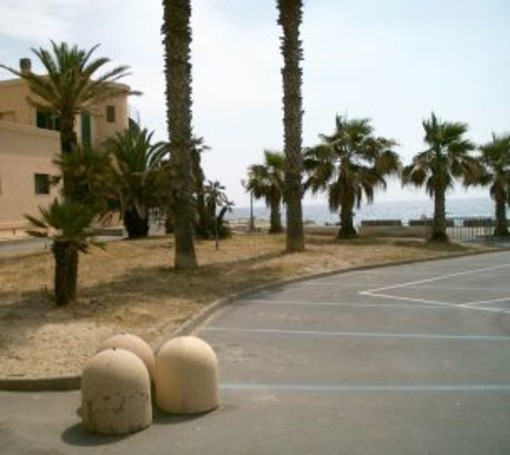 Sanremo: segnaletica parcheggio a Pian di Nave, un nostro lettore risponde a Lorella Sanremo: segnaletica parcheggio a Pian di Nave, un nostro lettore risponde a Lorella