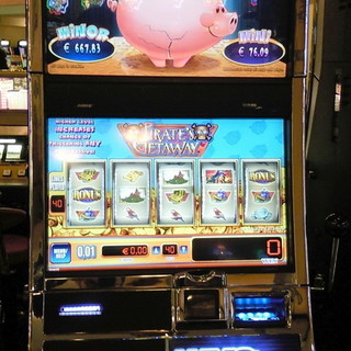 Sanremo: nuova e divertente slot machine al Casino, ecco la 'Piggy Bankin slot'