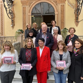 Negozi di Sanremo, Taggia e Ventimiglia premiati per le vetrine del ‘Mese Rosa’ di LILT (Foto e Video) Negozi di Sanremo, Taggia e Ventimiglia premiati per le vetrine del ‘Mese Rosa’ di LILT (Foto e Video)