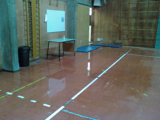 Ventimiglia: piogge insistenti sulla nostra provincia, piccolo allagamento in una palestra comunale