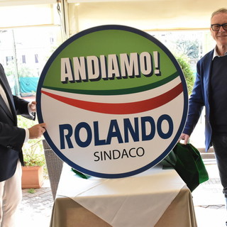 ‘Aperipoint con fave e salame’: oggi l’inaugurazione del point del movimento civico di centrodestra ‘Andiamo!’ ‘Aperipoint con fave e salame’: oggi l’inaugurazione del point del movimento civico di centrodestra ‘Andiamo!’