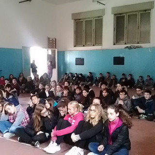 Scuole di Diano Marina, Imperia, Riva Ligure e San Lorenzo ieri mattina al 'Pi-Greco Day' Scuole di Diano Marina, Imperia, Riva Ligure e San Lorenzo ieri mattina al 'Pi-Greco Day'