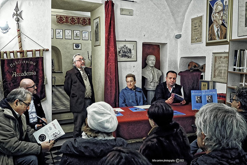 Sanremo alla Pigna parodie festivaliere nel nuovo “Mellophonium”