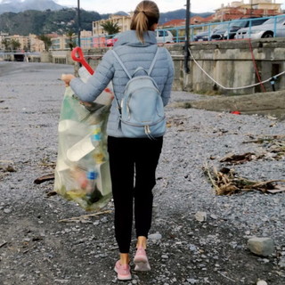 Bordighera: ‘Conoscere e agire per fermare l’inquinamento del mare’, lunedì incontro al cinema Zeni (ore 21) Bordighera: ‘Conoscere e agire per fermare l’inquinamento del mare’, lunedì incontro al cinema Zeni (ore 21)