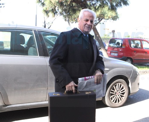 Claudio Scajola questa mattina all'arrivo in tribunale Claudio Scajola questa mattina all'arrivo in tribunale