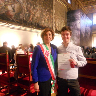 Imperia: nella fase finale delle Olimpiadi di Italiano. premiato uno studente del Liceo classico Viesseux Imperia: nella fase finale delle Olimpiadi di Italiano. premiato uno studente del Liceo classico Viesseux