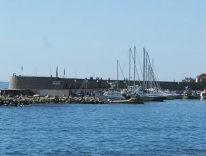 Bordighera: un mosaico sulla parete interna della diga foranea del porticciolo turistico, la Giunta approva il progetto definitivo Bordighera: un mosaico sulla parete interna della diga foranea del porticciolo turistico, la Giunta approva il progetto definitivo