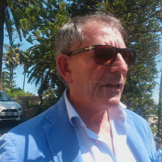 Imperia: topi dentro i cassonetti della spazzatura. La replica di Pasquale Lomurno: "la ricerca dello scandalo a ogni costo mi puzza un po' "