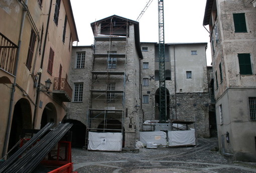 Triora: deliberato il Piano Triennale delle Opere Pubbliche 2014/2016, al via l'ultimo lotto di Palazzo Stella Triora: deliberato il Piano Triennale delle Opere Pubbliche 2014/2016, al via l'ultimo lotto di Palazzo Stella