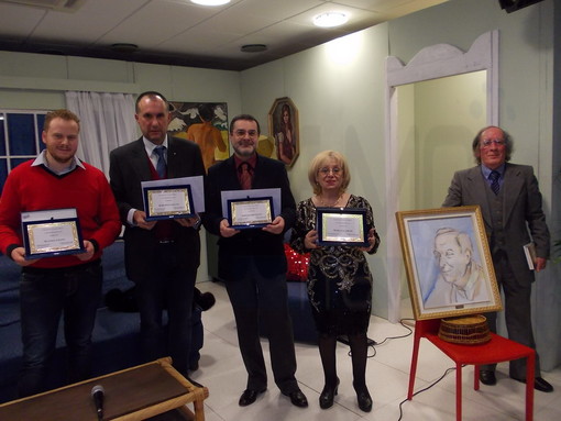 Vallecrosia: Sala Polivalente “Giacomo Natta” esaurita ieri per la consegna del 18° Premio Smile 2014 Vallecrosia: Sala Polivalente “Giacomo Natta” esaurita ieri per la consegna del 18° Premio Smile 2014