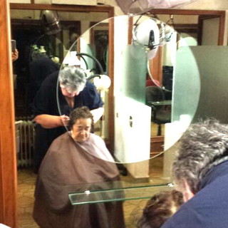 Sanremo: dopo 57 anni di ininterrotta attività, chiude domani la parrucchiera Amelia di via Roma