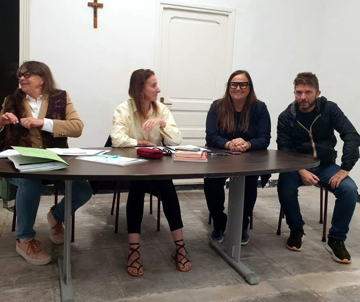 Bordighera, corsi gratuiti di inglese e francese: grande partecipazione a Borghetto San Nicolò, novità per la frazione Bordighera, corsi gratuiti di inglese e francese: grande partecipazione a Borghetto San Nicolò, novità per la frazione