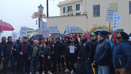 Caro canone, il comune di Bordighera chiude le trattative: ambulanti pronti a procedere per vie legali Caro canone, il comune di Bordighera chiude le trattative: ambulanti pronti a procedere per vie legali