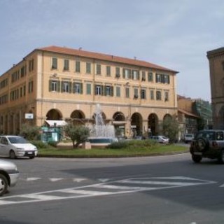 Imperia: dopo la riunione di ieri con il vice Sindaco Capacci, in piazza Dante tornano i parcheggi