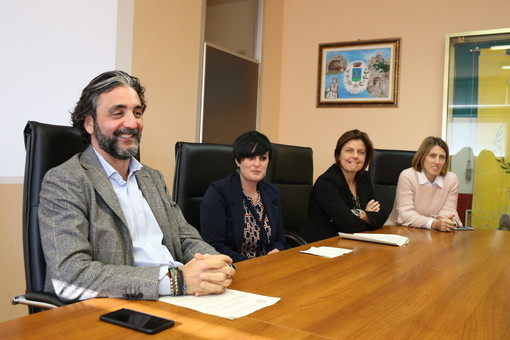 Da sinistra: Mario Conio, Barbara Dumarte, Ilaria Natta e Chiara Cerri Da sinistra: Mario Conio, Barbara Dumarte, Ilaria Natta e Chiara Cerri