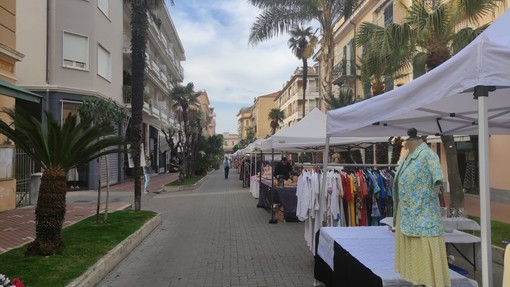 Al via questa mattina in corso Italia 'Sorpresa! Pasqua a Bordighera' (Foto)