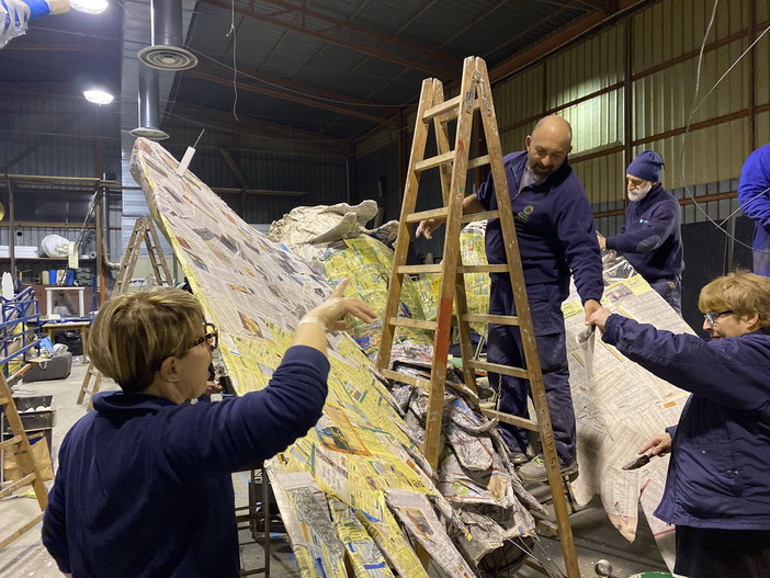 Diano Marina: i preparativi dei carri e l'attesa che cresce per la 53a edizione del Carnevale di Diano Marina (Foto) Diano Marina: i preparativi dei carri e l'attesa che cresce per la 53a edizione del Carnevale di Diano Marina (Foto)