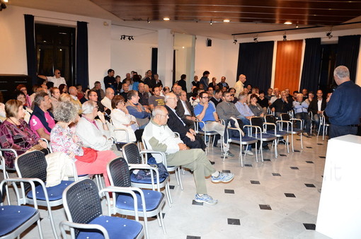Arma di Taggia: è nata l'associazione 'Ospedale Unico... dove', la discussione rimane aperta Arma di Taggia: è nata l'associazione 'Ospedale Unico... dove', la discussione rimane aperta