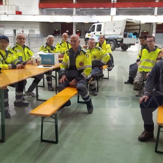 Sanremo: allestita l'accoglienza per gli sfollati matuziani ma al Mercato dei Fiori non c'è nessuno (Foto)