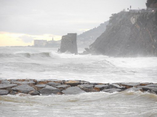A seguito dello stato di Allerta 2 domani scuole chiuse a Diano Marina ed in tutto il Golfo Dianese