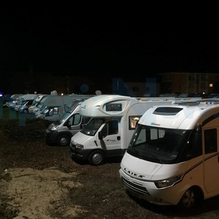 Diano Marina: camper in un parcheggio abusivo, il Sindaco "Già fatti rimuovere, ora capiremo cosa è successo" Diano Marina: camper in un parcheggio abusivo, il Sindaco "Già fatti rimuovere, ora capiremo cosa è successo"