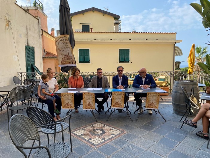 'Bordighera Un Paese di Sapori': le eccellenze enogastronomiche del territorio e la buona cucina protagonisti a Bordighera Alta 'Bordighera Un Paese di Sapori': le eccellenze enogastronomiche del territorio e la buona cucina protagonisti a Bordighera Alta