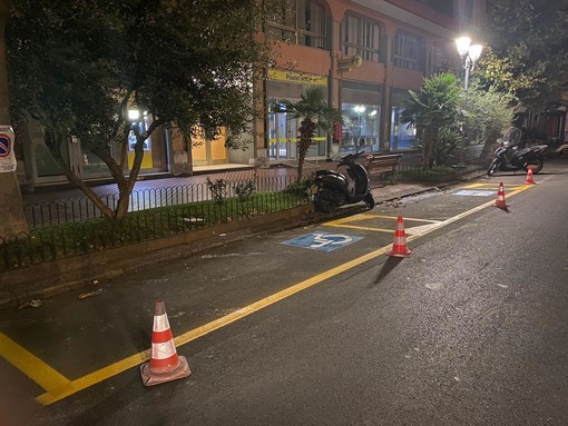 Ventimiglia, in via della Repubblica tornano i parcheggi per disabili Ventimiglia, in via della Repubblica tornano i parcheggi per disabili