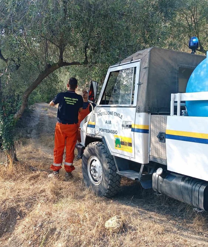 Via alla campagna di adesione volontari per la Protezione Civile Valle Impero Maro-Pontedassio Via alla campagna di adesione volontari per la Protezione Civile Valle Impero Maro-Pontedassio