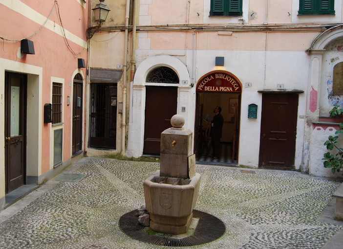 Sanremo: da domani nuovi orari per la pivvola bibiblioteca della Pigna