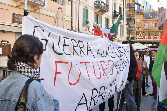 Sanremo, tensioni ieri al 25 aprile: il Circolo PD di Coldirodi difende gli studenti e richiama ai valori della Resistenza