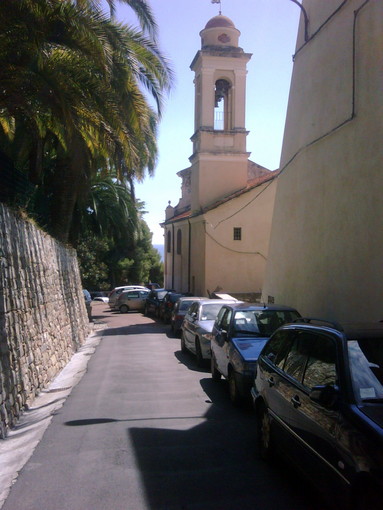 Sanremo: da ieri l'area di San Costanzo nella Pigna è diventata un'isola pedonale