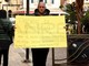 Sanremo: senza lavoro, senza una casa e senza nulla, torna a protestare in centro Giuseppe Del Sole Sanremo: senza lavoro, senza una casa e senza nulla, torna a protestare in centro Giuseppe Del Sole