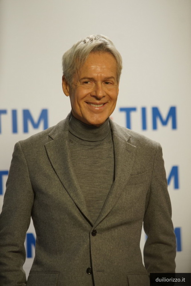 Durante il Festival di Sanremo le 'frecciate' di Antonio Ricci a Baglioni: ora tutto finisce in tribunale