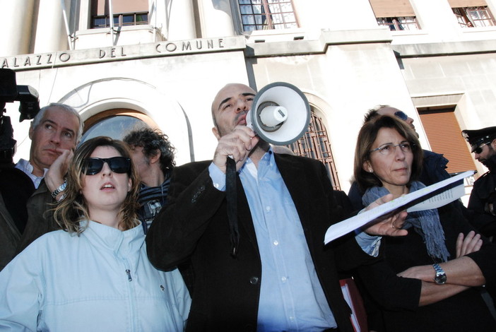 Imperia: stamane la protesta dei commercianti per la Tares, il resoconto di una mattinata di 'ordinaria follia'