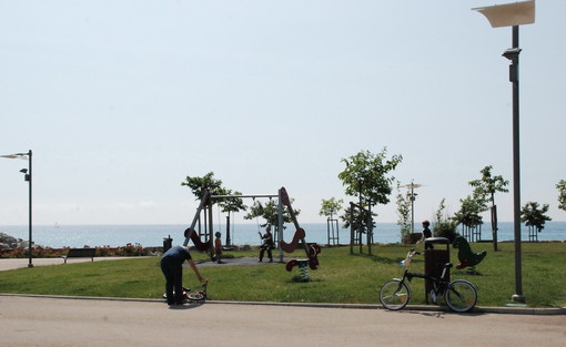Imperia: spiaggia artificiale del Parco Urbano, Rifondazione "Grazie a noi i controlli" Imperia: spiaggia artificiale del Parco Urbano, Rifondazione "Grazie a noi i controlli"