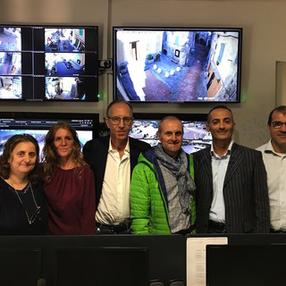 Sanremo è città videoprotetta: 175 nuove telecamere in HD a disposizione delle forze dell'ordine. Biancheri: “Il miglior investimento possibile per la sicurezza” (Foto e Video) Sanremo è città videoprotetta: 175 nuove telecamere in HD a disposizione delle forze dell'ordine. Biancheri: “Il miglior investimento possibile per la sicurezza” (Foto e Video)