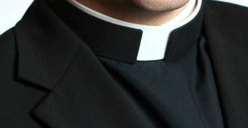 Sacerdote del dianese sospeso dagli incarichi dal Vescovo Borghetti, a giugno aveva assunto droghe Sacerdote del dianese sospeso dagli incarichi dal Vescovo Borghetti, a giugno aveva assunto droghe