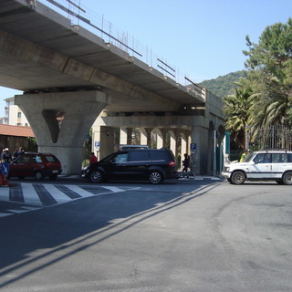 Imperia: chiusura del parcheggio di Castelvecchio, l'appello dei residenti al Commissario del Comune Imperia: chiusura del parcheggio di Castelvecchio, l'appello dei residenti al Commissario del Comune