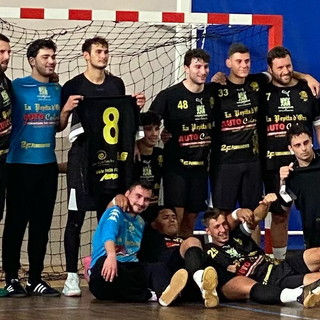 Pallamano Ventimiglia, doppio esordio e doppia vittoria: Senior e Under 16 partono con il piede giusto Pallamano Ventimiglia, doppio esordio e doppia vittoria: Senior e Under 16 partono con il piede giusto