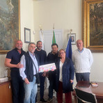 Bordighera premia “I Girasui” per il terzo posto a Sanremo in Fiore Bordighera premia “I Girasui” per il terzo posto a Sanremo in Fiore