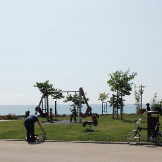 'Imperia al centro' sulla riqualificazione del parco urbano: "Rischiamo di non vederlo mai finito. Poche risposte dall'Amministrazione"