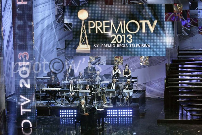 Sanremo: lettrice protesta per il mancato ingresso di 'alcuni' minorenni al 'Premio Regia Tv'