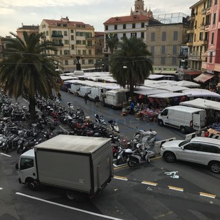 La nuova viabilità di piazza Eroi La nuova viabilità di piazza Eroi