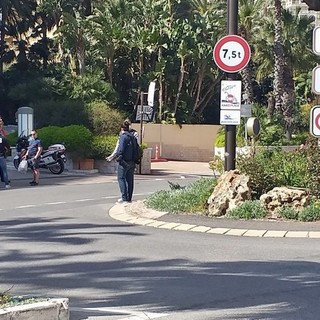 Dal Principato di Monaco: controlli ai confini nel weekend per evitare l'esodo dalla Francia ferma con il lockdown (Foto)