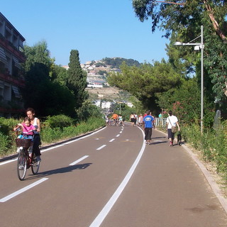 Sanremo: pista ciclabile, lettore "La pista � di tutti!"