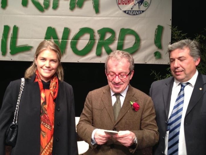 Oggi la scomparsa dell'ex Ministro Roberto Maroni: nel 2012 la consegna del passaporto di Seborga Oggi la scomparsa dell'ex Ministro Roberto Maroni: nel 2012 la consegna del passaporto di Seborga